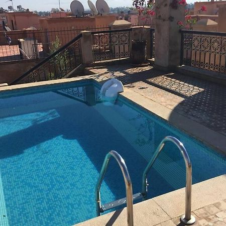Appartement Tout Confort Avec Possibilite Transport Aeroport Marrakesch Exterior foto