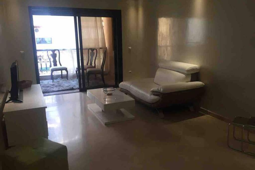 Appartement Tout Confort Avec Possibilite Transport Aeroport Marrakesch Exterior foto